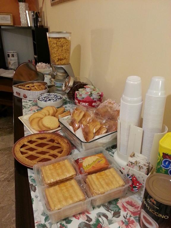 Bed And Breakfast Dolce Vita Болоня Екстериор снимка